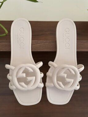 Gucci Women Sandals